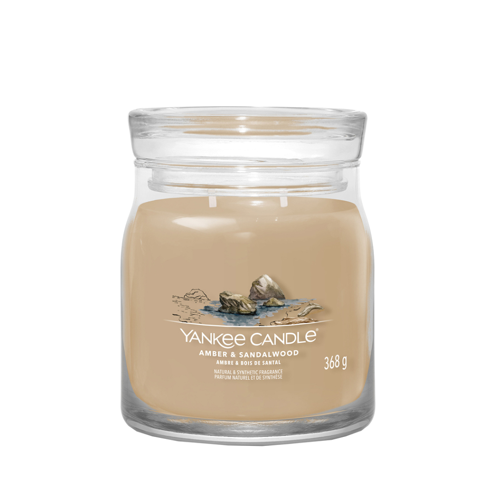 YANKEE CANDLE Signature Vonná svíčka střední 2 knoty Amber & Sandalwood 368 g